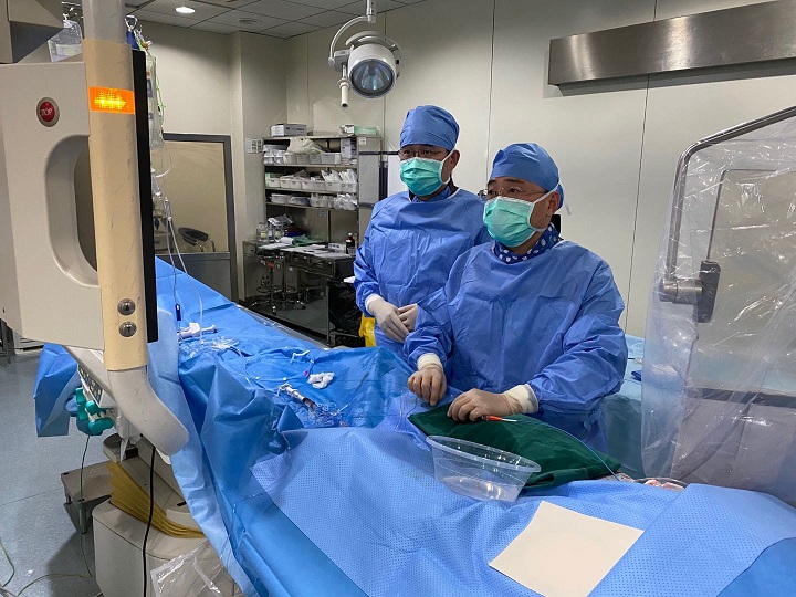董丰急诊介入手术.jpg